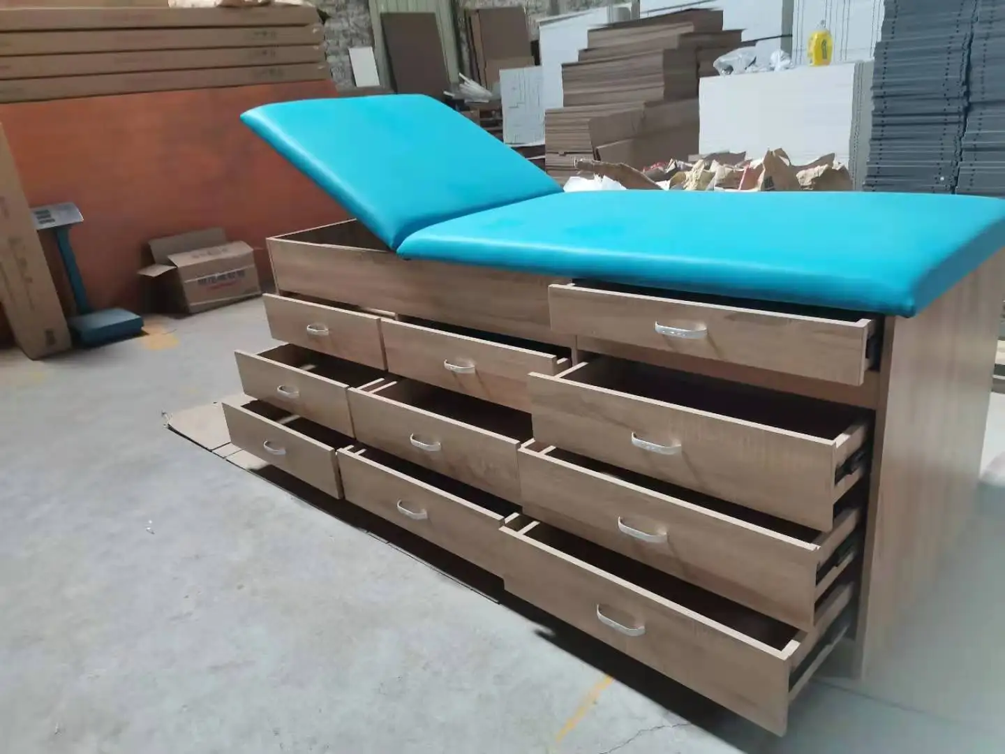 EU-EB510 цены по прейскуранту завода-изготовителя, сертифицированная медицинская мебель, смотровой стол клиника диван-кровать с выдвижными ящиками спинка Лифт