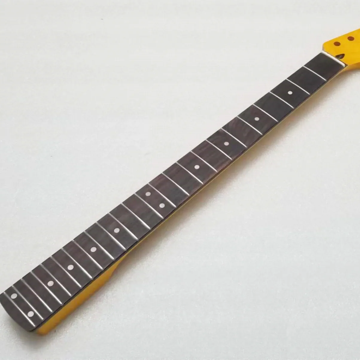 10 Migliori Incompiuto collo della chitarra In Italia 10 Migliori Incompiuto collo della chitarra In Italia