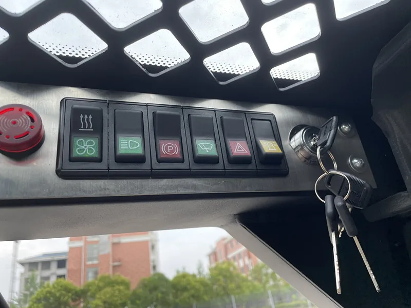 Chinese Cheap 0.3ton 0.5ton 0.7ton Loading Capacity Skid Steer Loader with Good