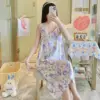 Piccoli fiori bianchi e viola