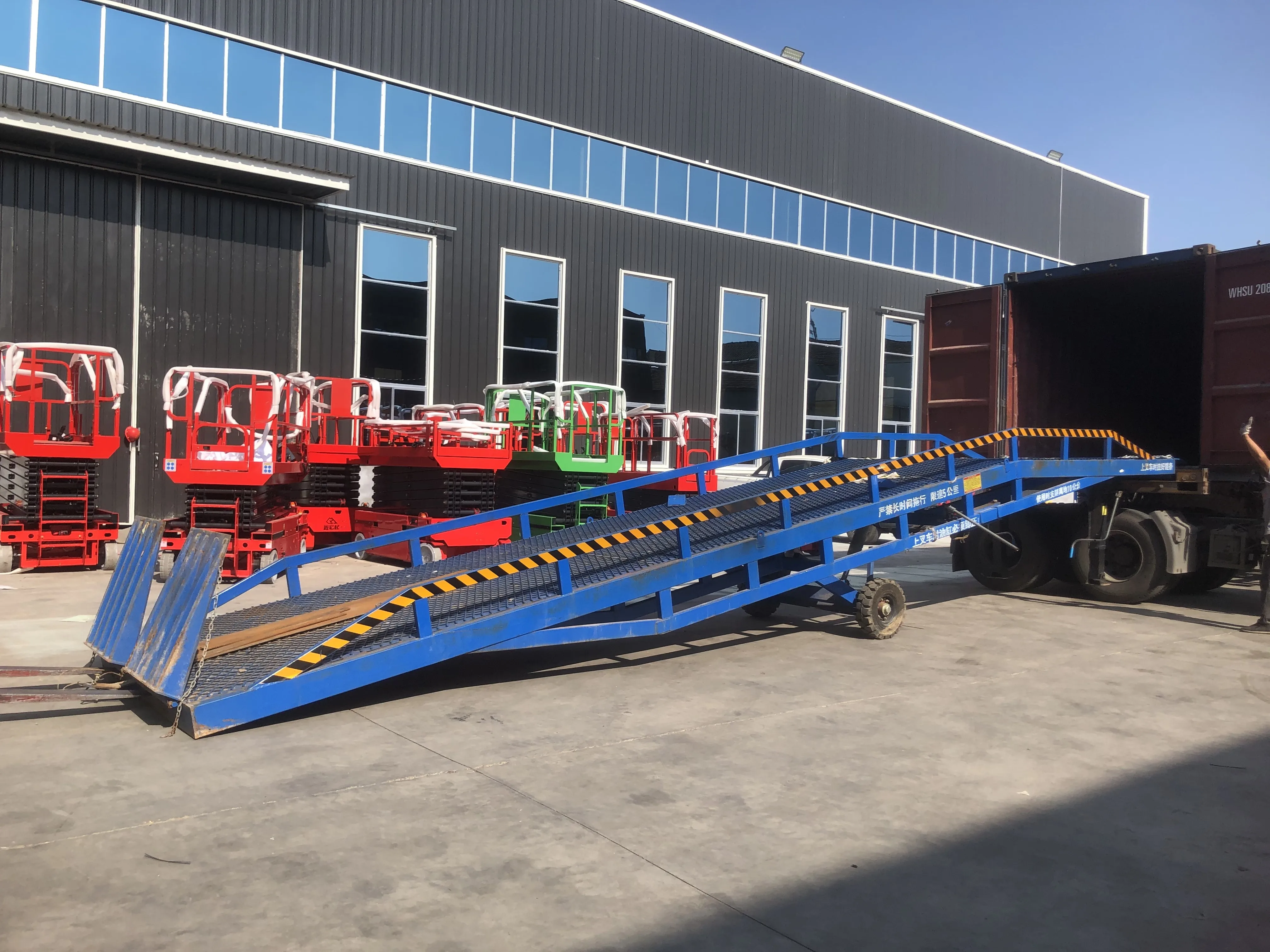 1-10 12 15 Ton Mobile Forklift Ramp Loading Platform Movable Slope Load Capacity for Farm Industry