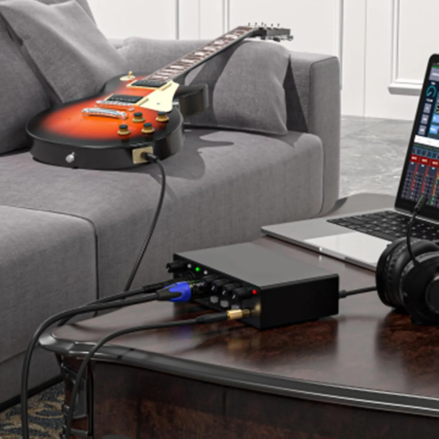 Factory OEM Professional Soundcard Studio USB Audio Interface 2 in 2 Out USB Audio Mixer Podcast Sound Card for Recording Studio