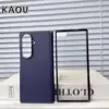Azul oscuro