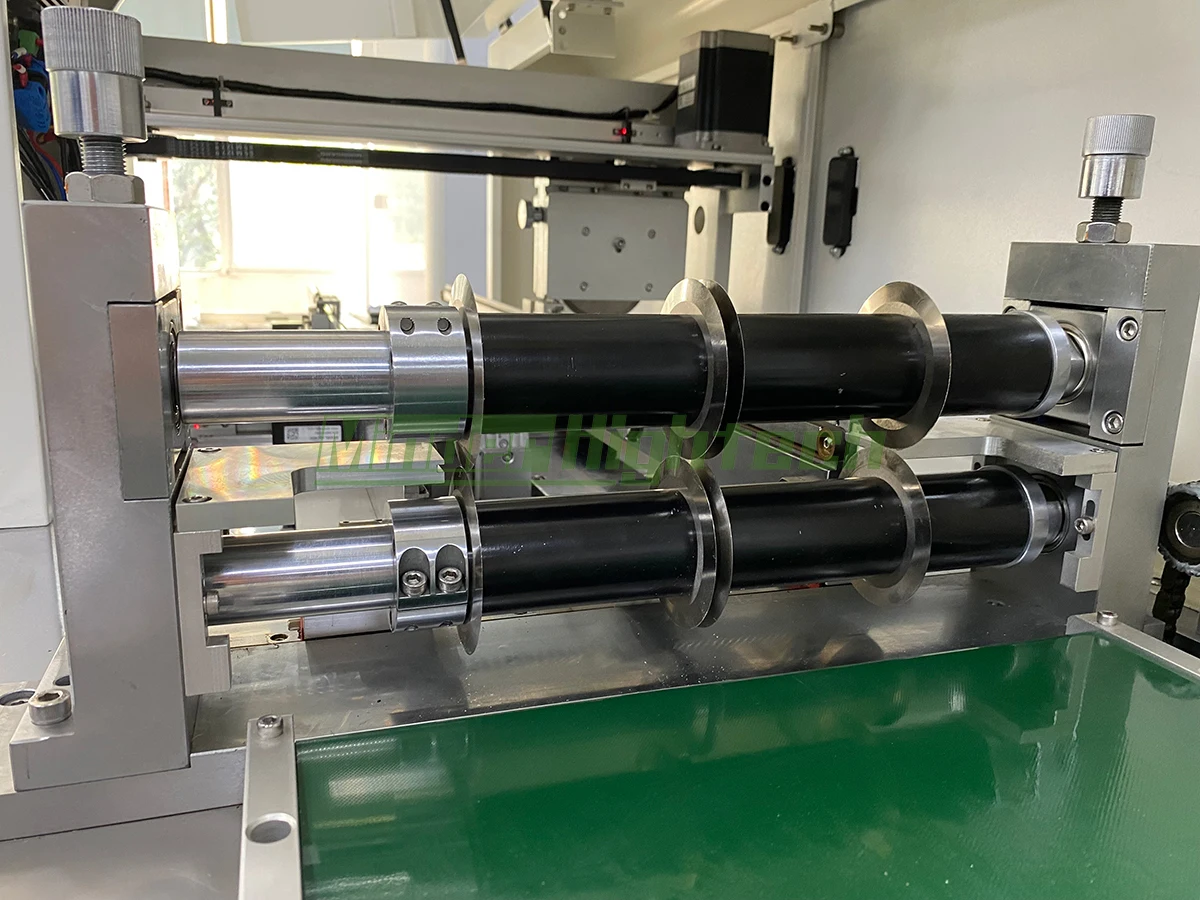 High Speed Precise Multi-blade PCBA Separator V Cutting Machine for PCB SMD Manufacturing Line with Conveyor Belt