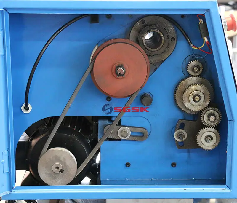 SGSK Cheap Small Lathe Turno Machine CJM360 Manual Mini Metal Lathe