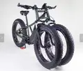 Rungu Juggernaut MDV, la bicicleta eléctrica de montaña con dos ruedas  delanteras