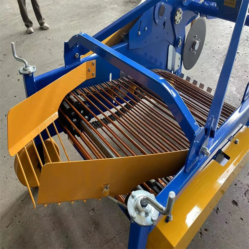 Efficient Potato Harvester Machine Automatic Potato Harvesting Equipment Heavy-Duty Potato Digger Large Farm Harvesting Machine