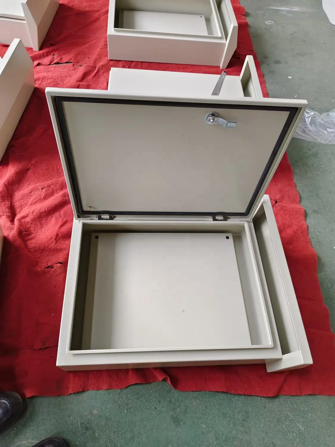 WEATHERPROOF IP65 IP66 Electrical Battery Enclosure Iron Enclosure Electronic Cabinets Distribution Control Metal Box