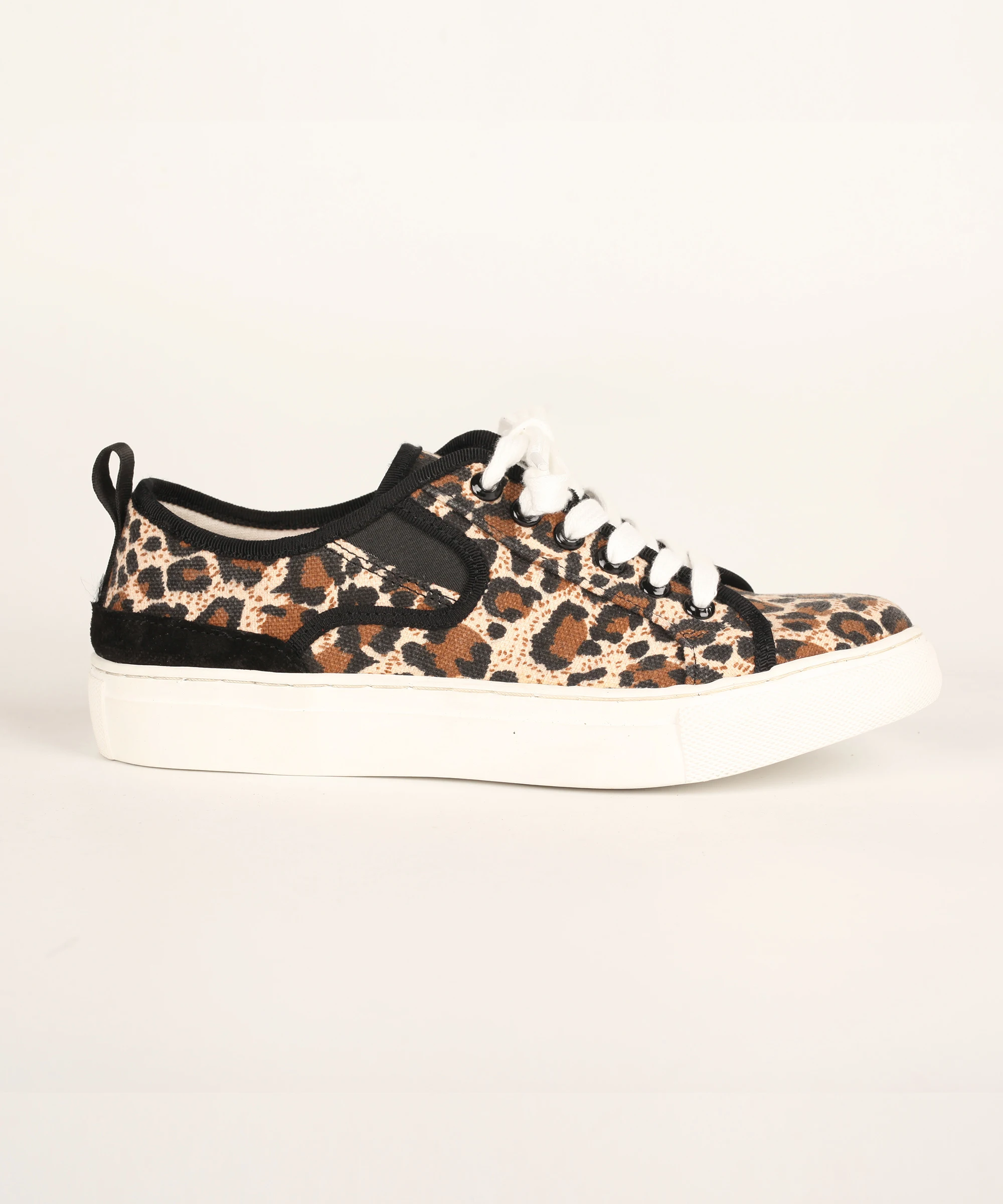 leopard print canvas pumps