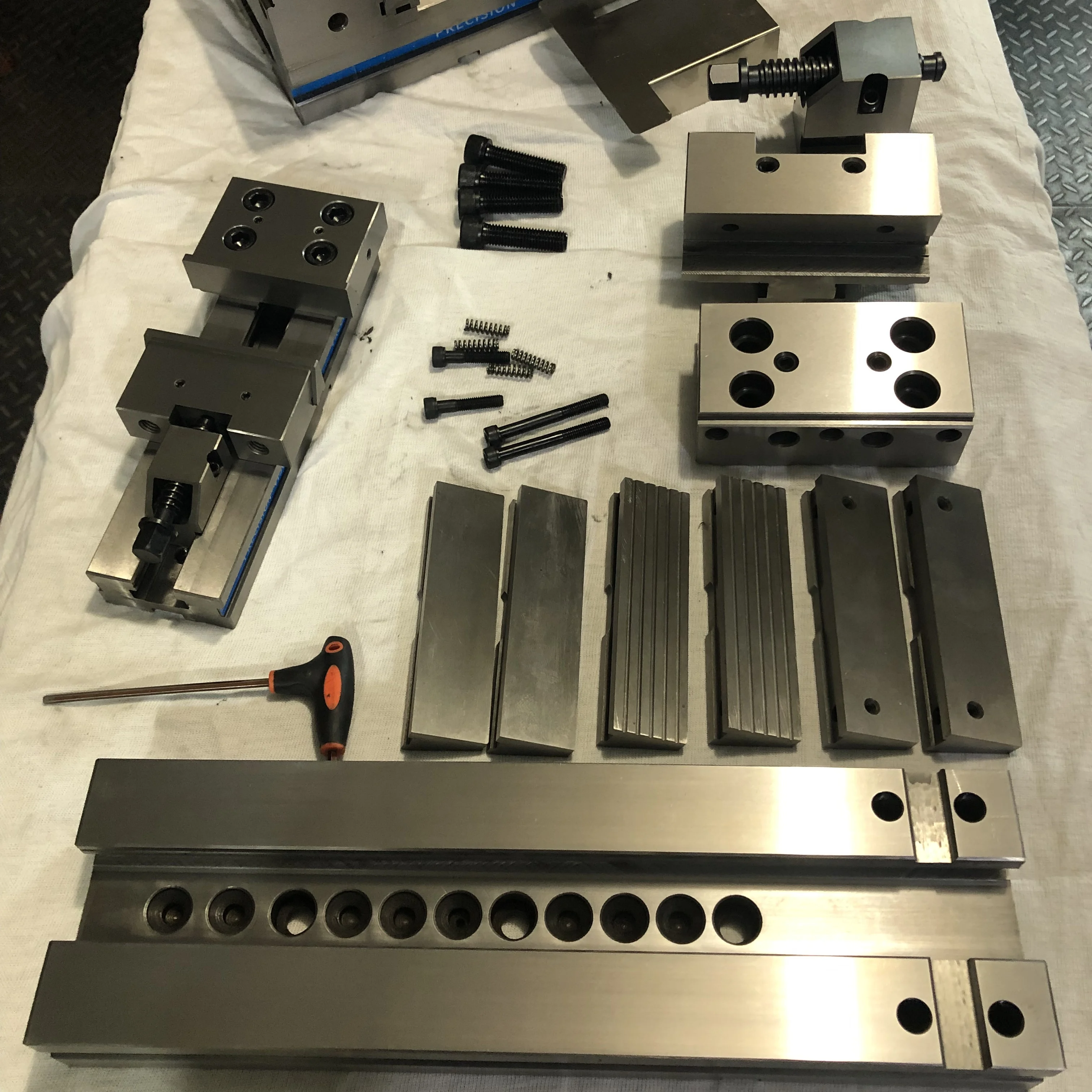 CNC Precision Milling Vice GT150C 400mm Work Holding Modular GT Vise