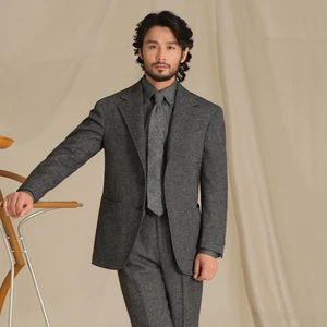 Italian Herringbone Retro Elegant Non Ironing Suit for Men Premium Custom Wool Flannel Suit for Men