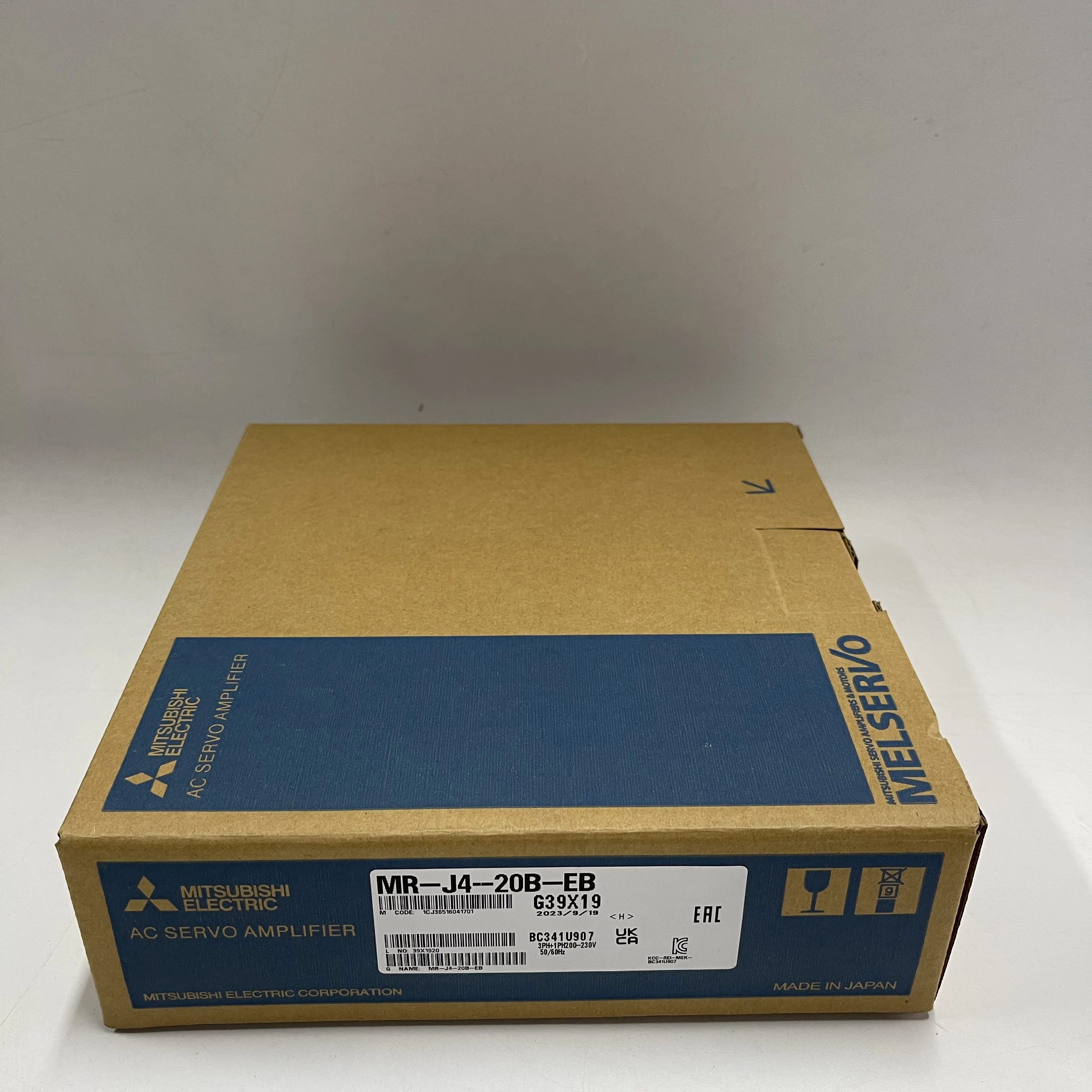 Mitsubishi AC Servo Amplifier MR-J4-20B-EB Mitsubishi AC Servo Amplifier MR-J4-20B-EB