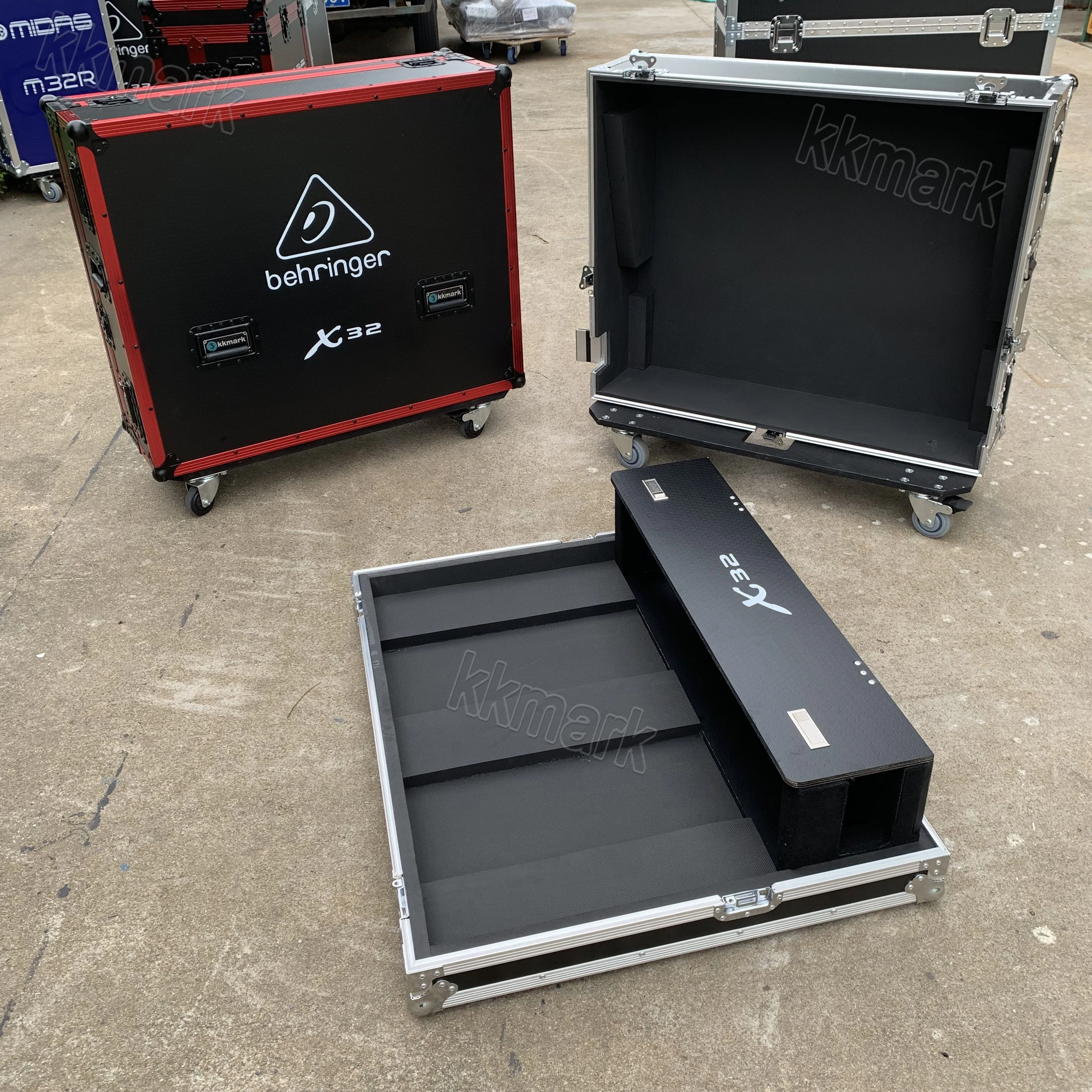 Flight Road Case for Yamaha LS9 Mixers - Durable & Customizable