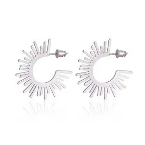 Vintage Retro Sunflower Ear Studs European Instagram Style C-Shaped Hoop Earrings for Women Dainty Stainless Steel Jewelry