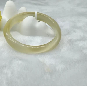 Natural cat Eye Yellow Ice Agate Bracelet, Fashionable and Simple, Small and Fresh Bracelet, Suitable As a Gift