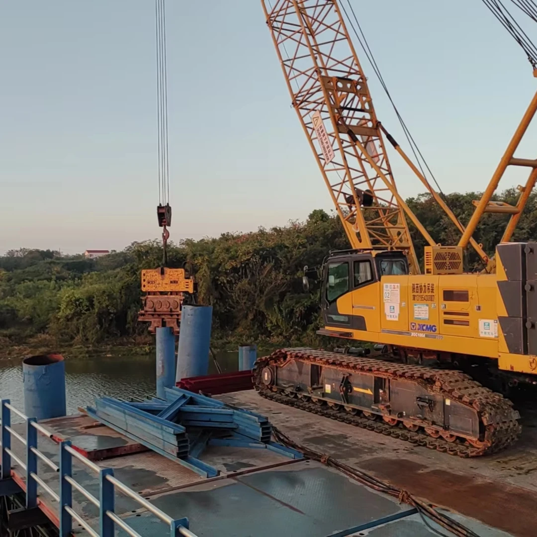 Strong Centrifugal Force Crane Suspended Hydraulic pile Hammer AT230