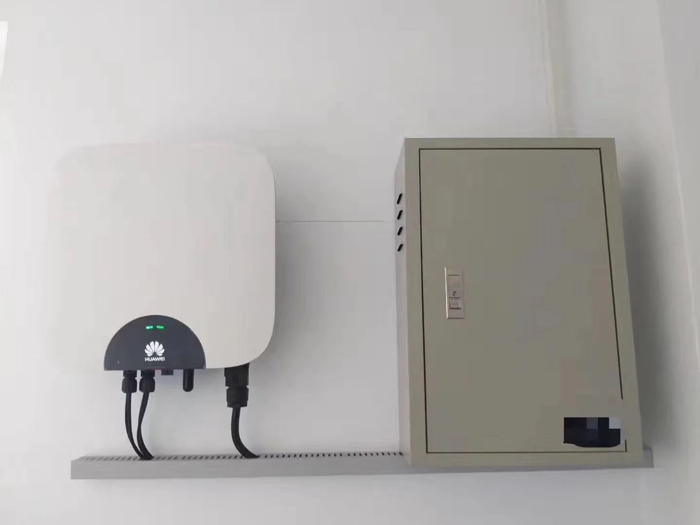 Single Output On Grid Solar Inverter 525 X 470 X 166 MM 15kw 20kw Hybrid Solar Inverter for Home