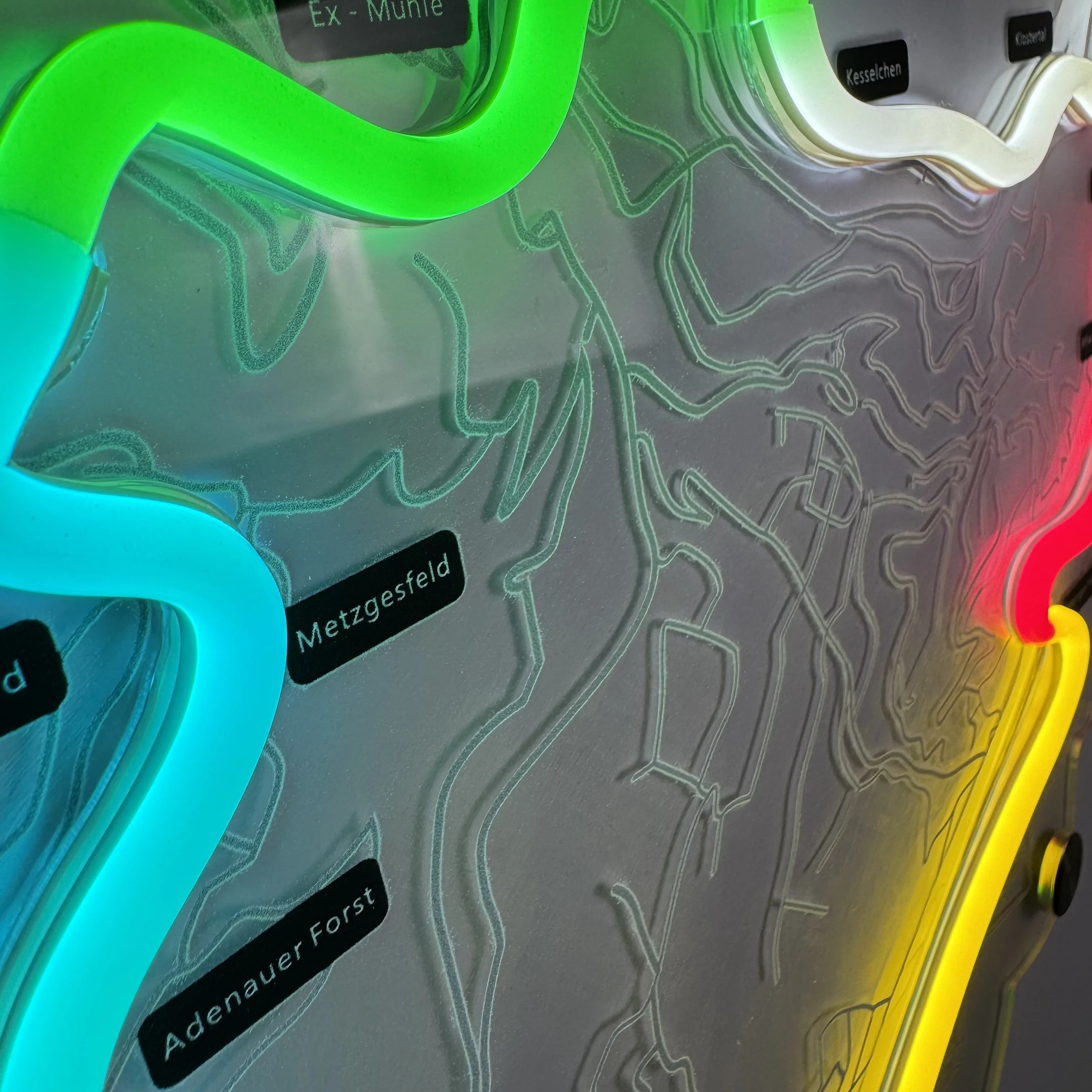 Lámpara LED Circuito De F1 Nurburgring Nordschleife - 7 Colores Cambiantes - Base USB/Batería (MotorVibes)