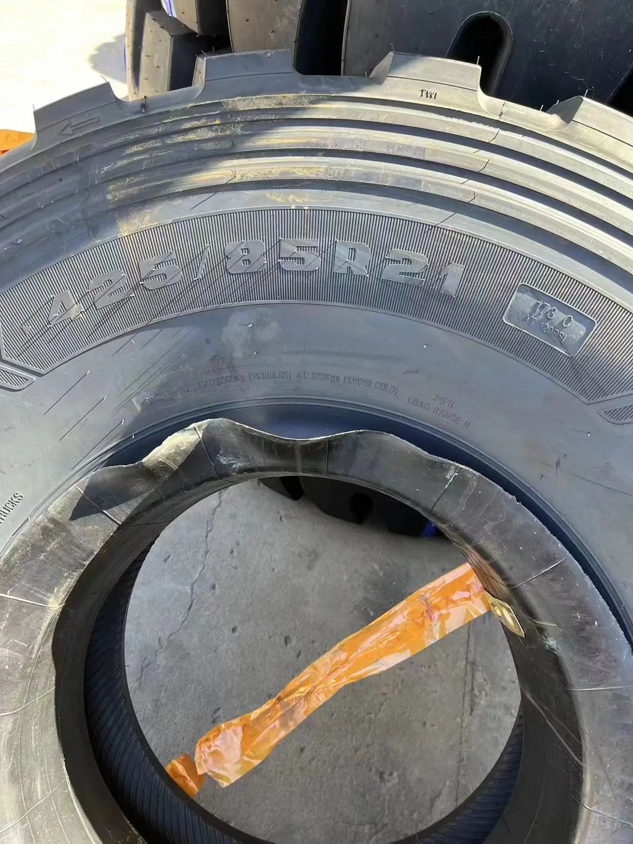 Lionshead 425/85r21 425 85 R21 Tyre Resistance Truck Tire Inner Tube ...