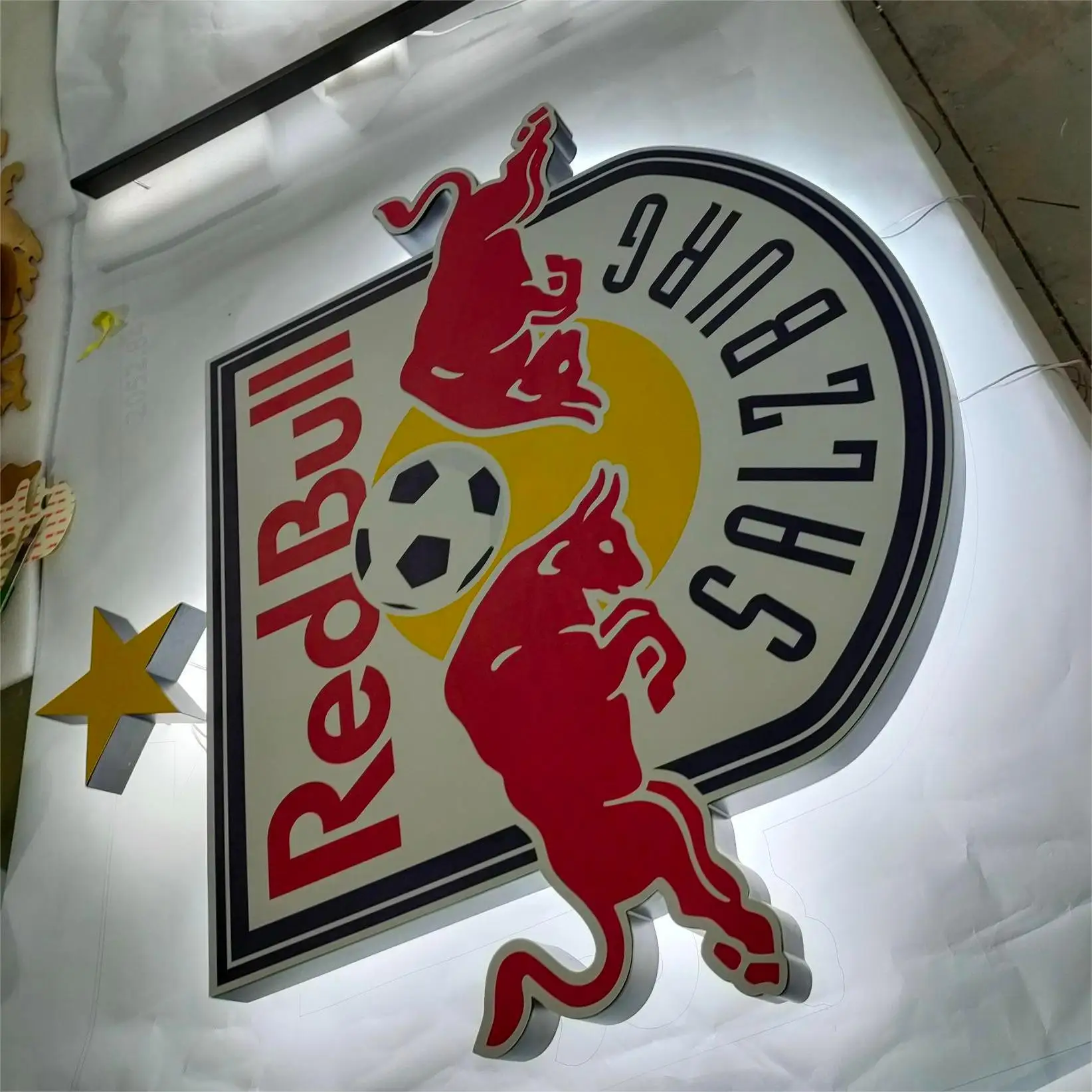 Рекламные 3d вывески halo ligned со светодиодной подсветкой металлические буквы с для наружного использования