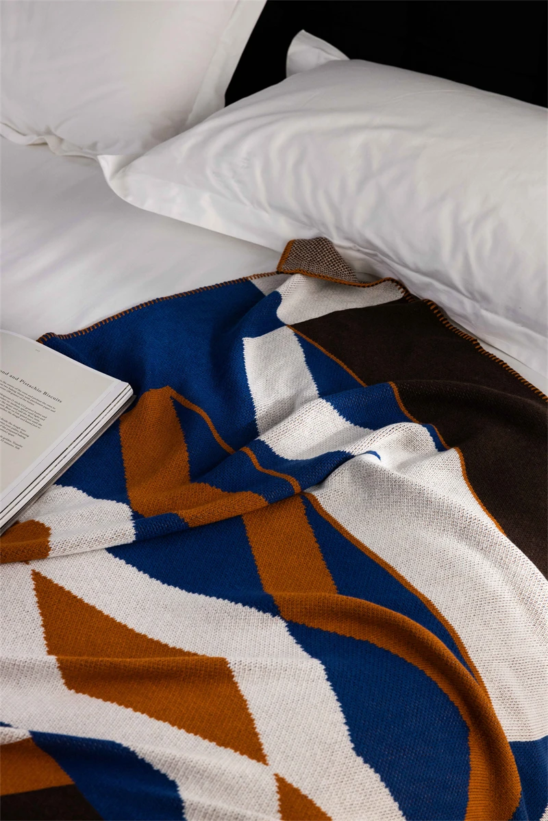 High quality 100% Wool Blend knitted blanket is soft and comfortable 2024 pge supplier