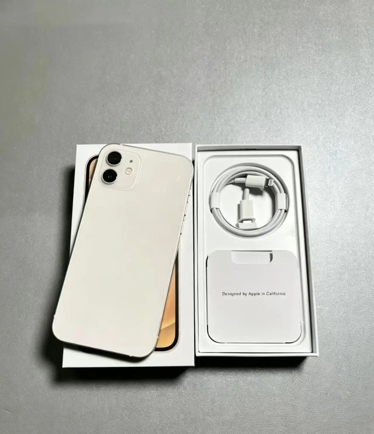 アイフォン12 中古 卸売価格のSIMフリー中古iPhone 12 6 1インチ5G携帯