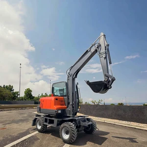 Construction Machinery Big Digger Wheel Excavator Machine 6ton Wheel Excavator