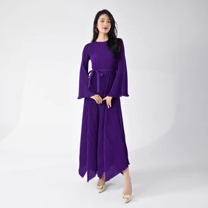 Wholesale 2025 New Pleated Women Fashion Dress Loose Plus Size Design Sense Trumpet Sleeve Irregular Stretch Dress Miyake Dress