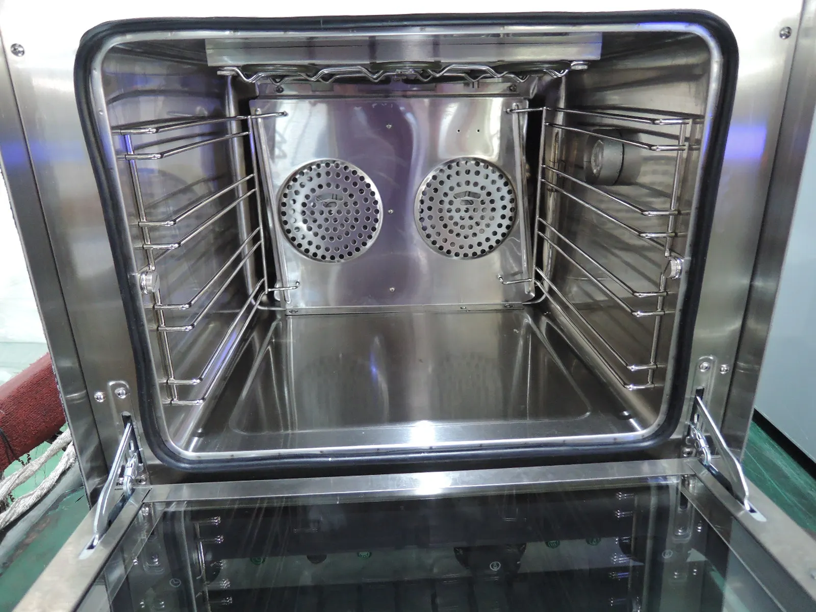 High-Efficiency Convection Electric Bread Baking Oven Big Capacity for Industrial and Commercial Use