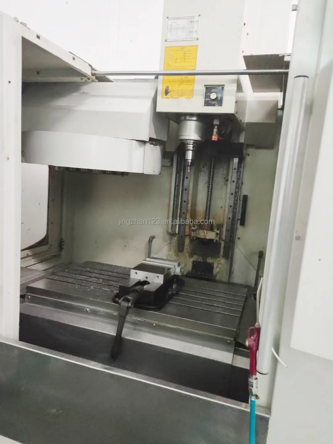 Taiwan Original Second Hand Vmc Cnc 650 High Speed 10000rpm With Fanuc ...