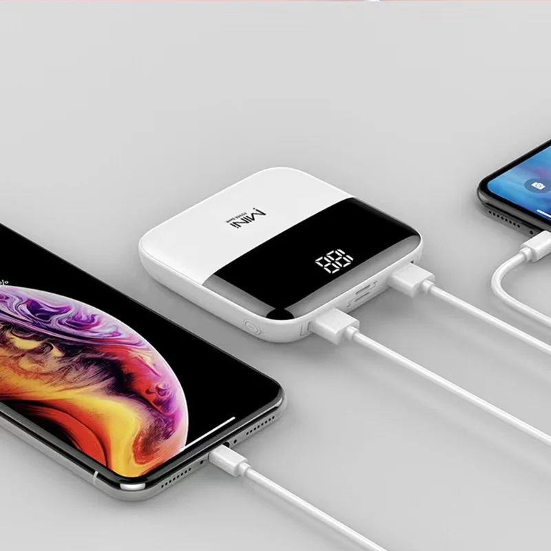 2024 New Products Keychain Powerbank Type C Mini Portable Fast Charger for Android and Iphone Power Bank