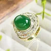 Anillo de calcedonia verde de tamaño ajustable