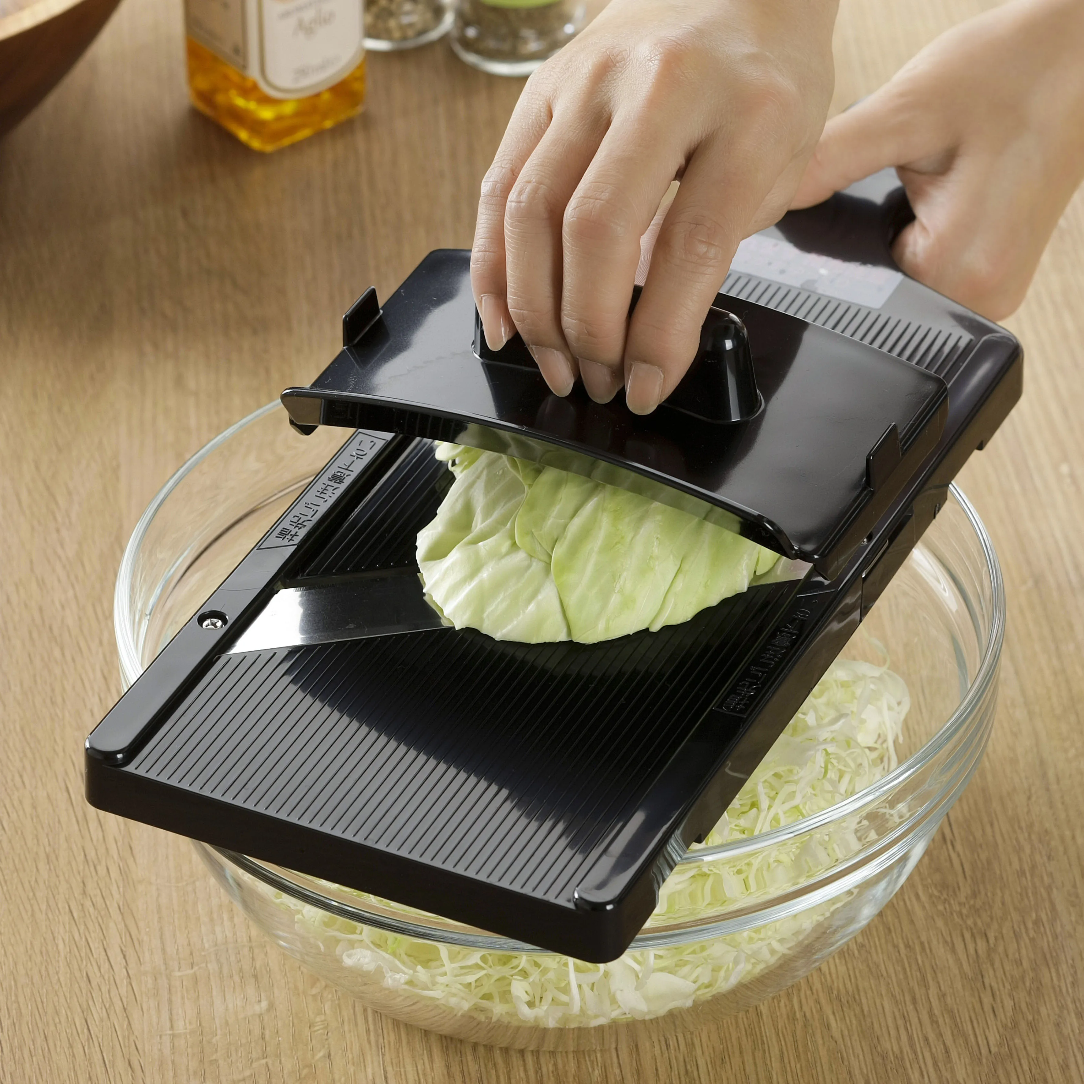 Japanese Handy Vegetable Cabbage Cutter Slicer 4 blades Kitchen Cutlery New F/S 