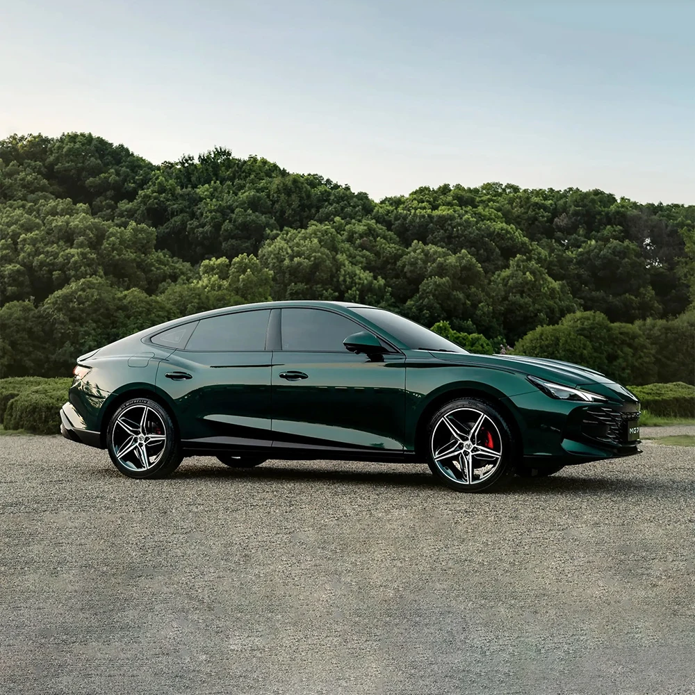 Made in China 2025 MG7 new car  hot new car in the Middle East region MG7 2025 2.0T 405 AT Luxury Edition
