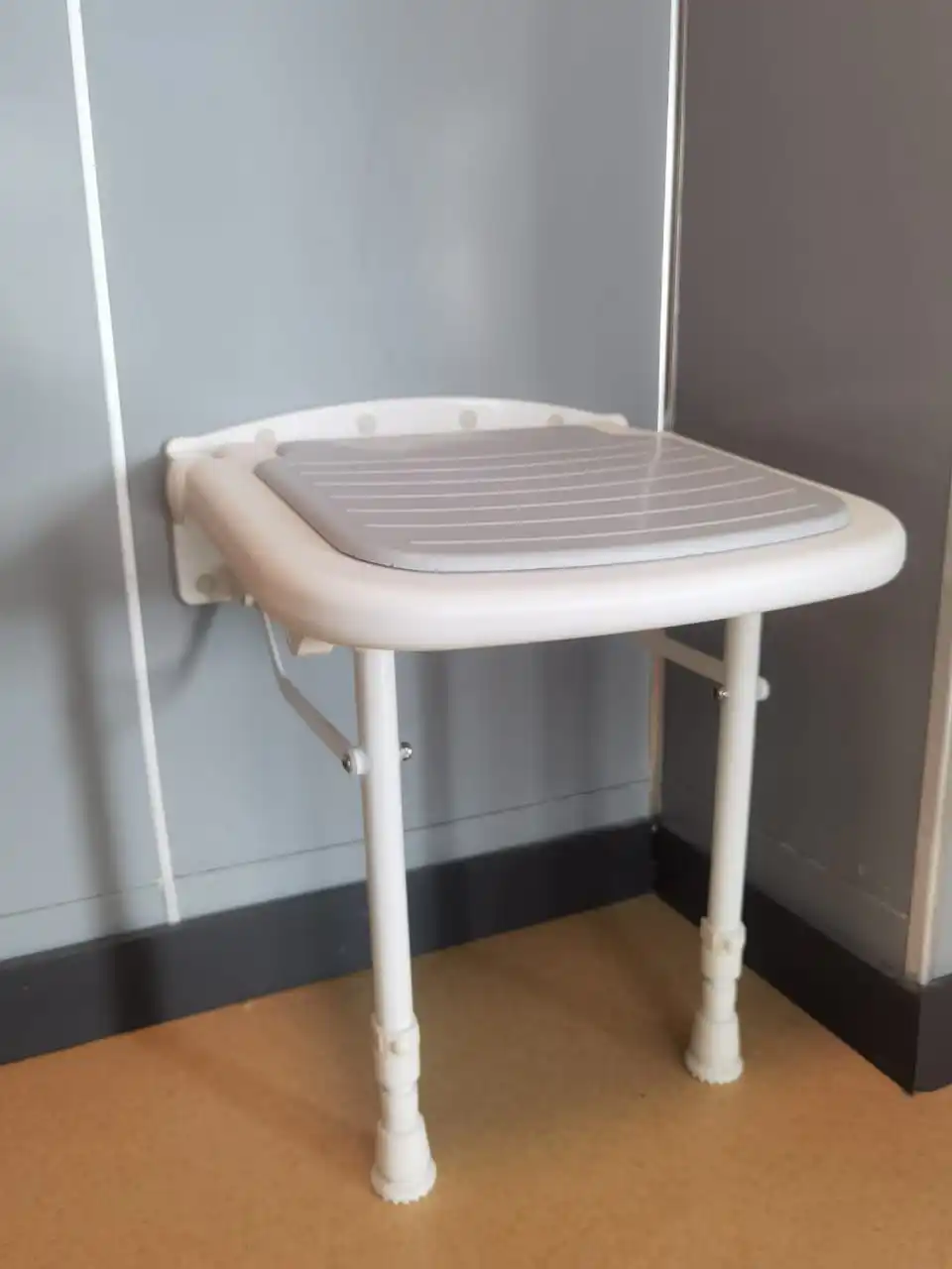 Складное Сиденье для ванной и душа с мягкой резиновой подушкой