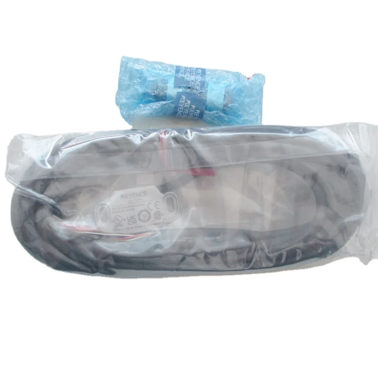 KEYENCE GS-P8C5 NSMP M12コネクタ用オリジナルケーブルと安全センサー