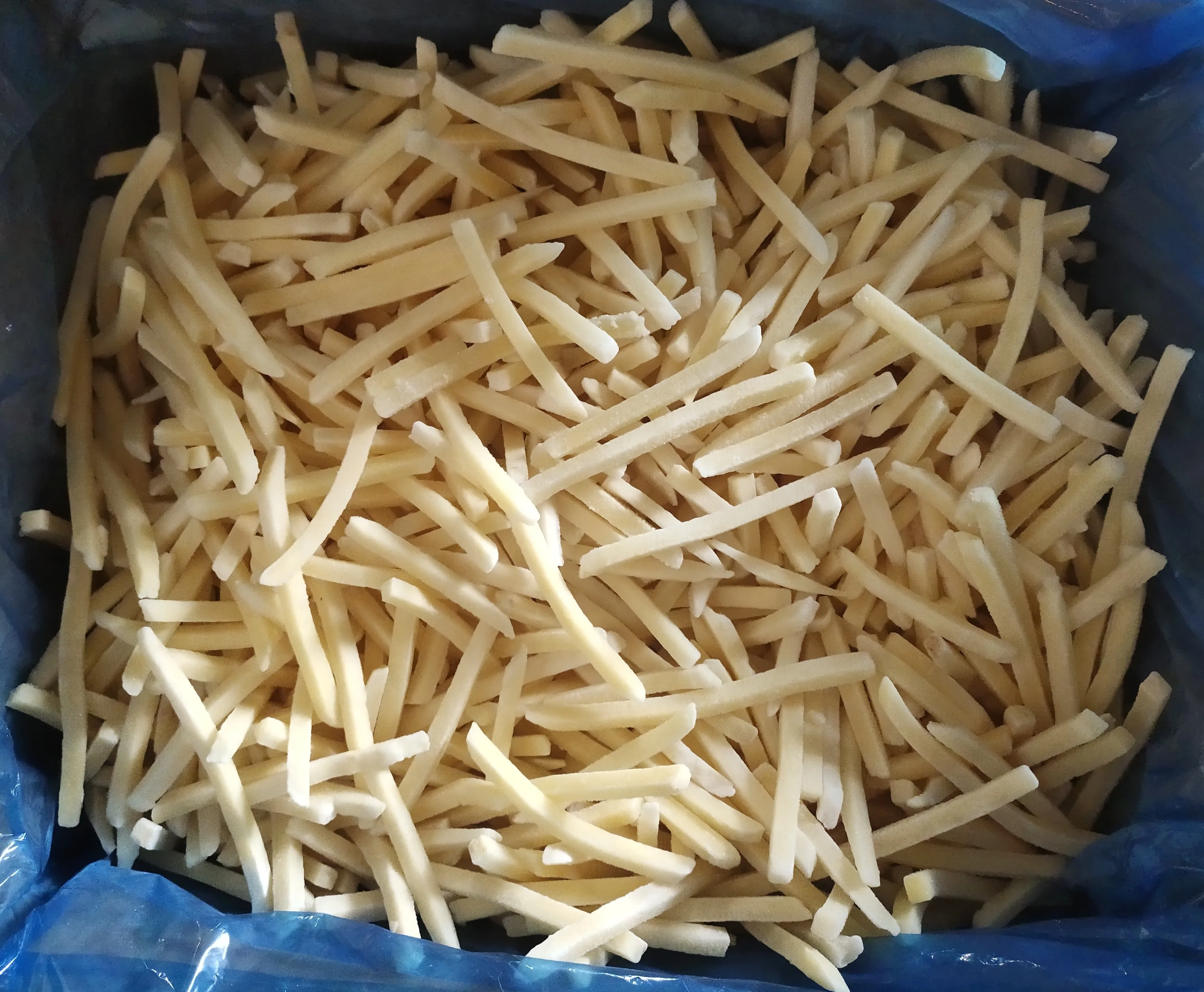 Sinocharm Wholesale Frozen Potato Strips Crispy Frozen Pre-fried French Coated Fries From China