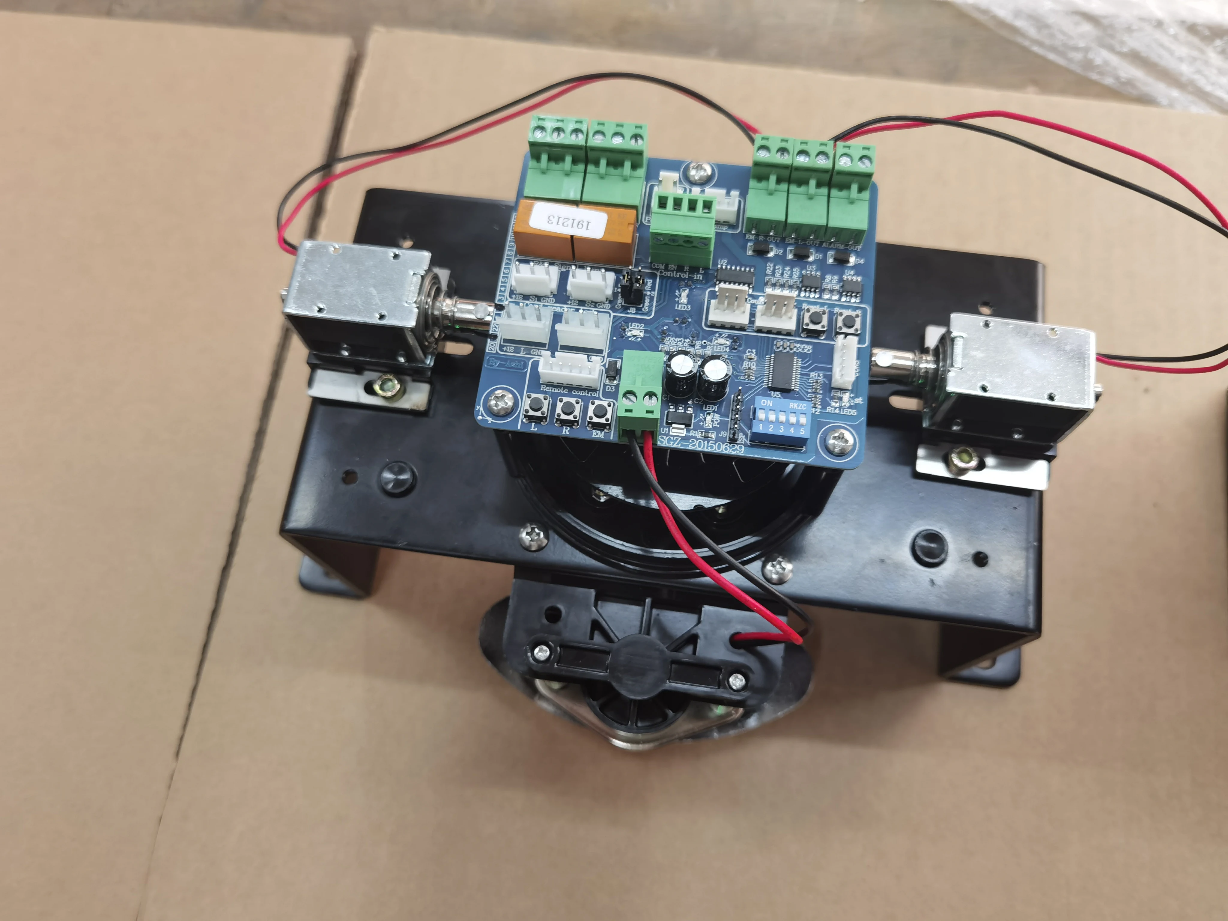 Супер качество, конкурентоспособная цена, вертикальный турникет, ворота, полуавтоматический штатив, турникет, механизм