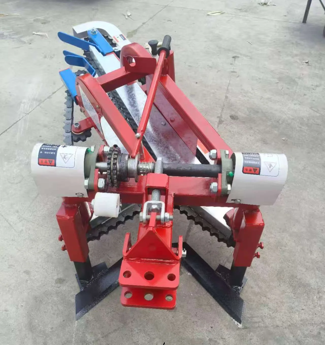 Alibaba.com: 8-15HP walking tractor-mounted mini peanut harvester for ...