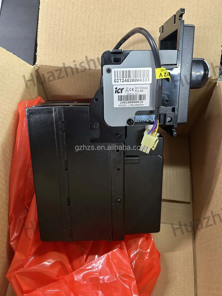L70P5 with Stacker Bill Acceptor