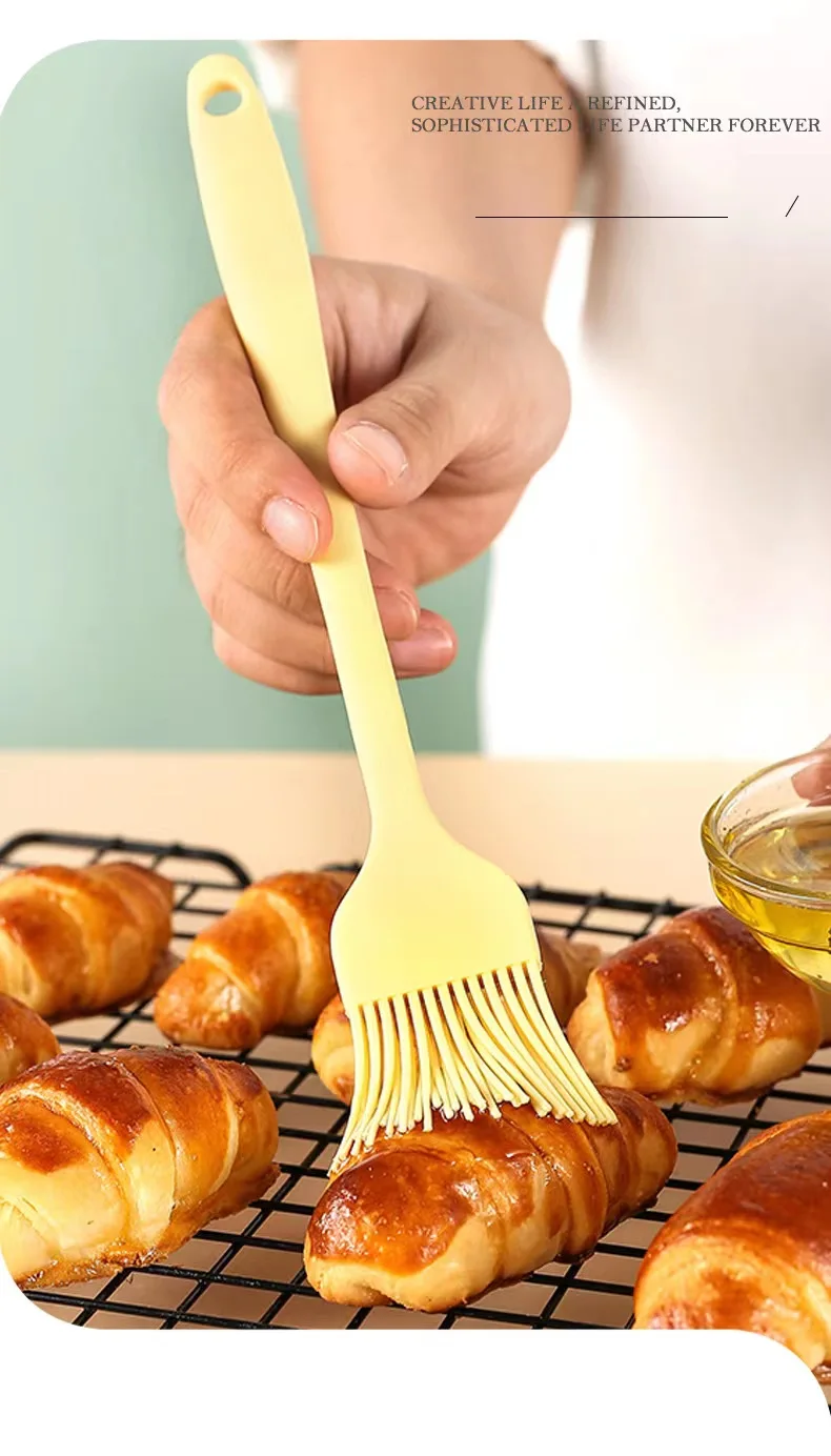 Silicone Long Eco-Friendly BBQ Oil Basting Brush DIY Cake Bread Butter Baking Kitchen Cooking Barbecue Accessories BBQ Tools manufacture