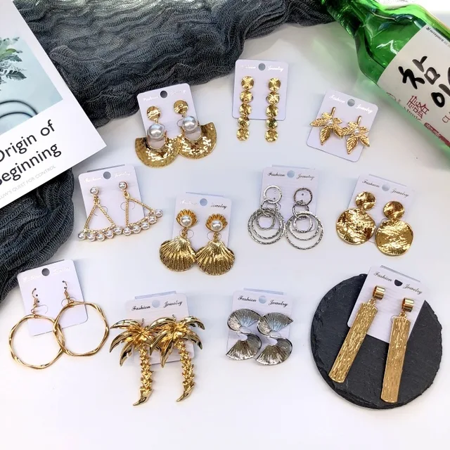 1kg Golden Earrings European and American Style Wholesale by Weight Mixed Jewelry Bulk Earrings Women Luxury