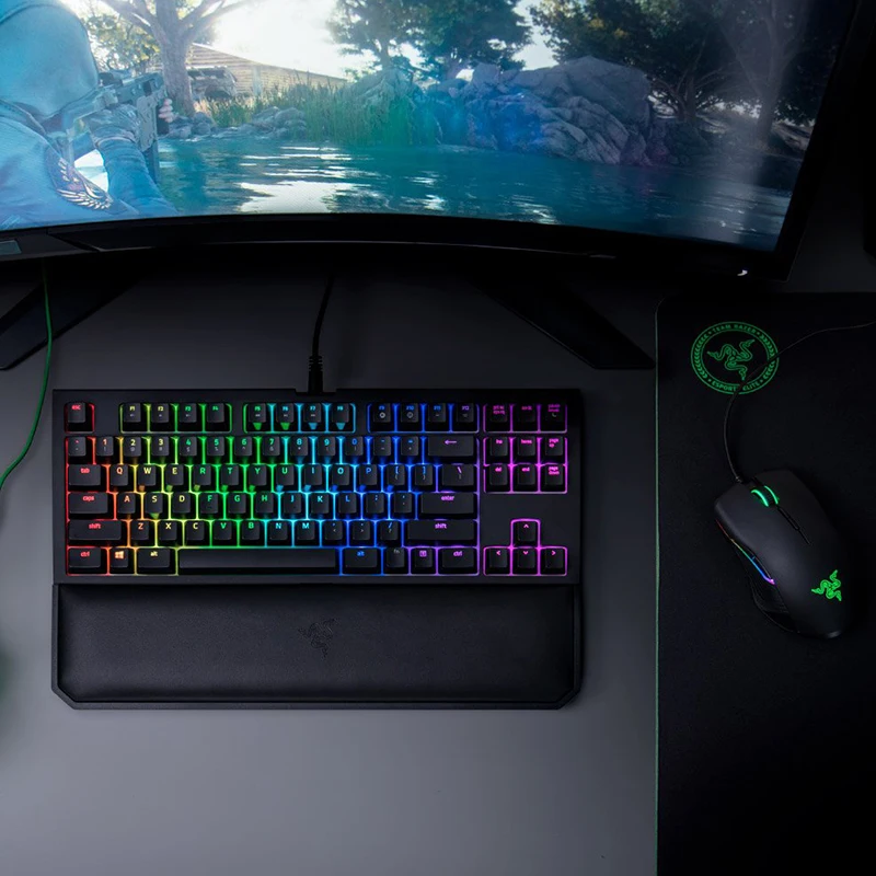 PC周辺機器 BlackWidow Tournament Edition Chroma V2 Razer launches the BlackWidow Tournament Edition Chroma V2