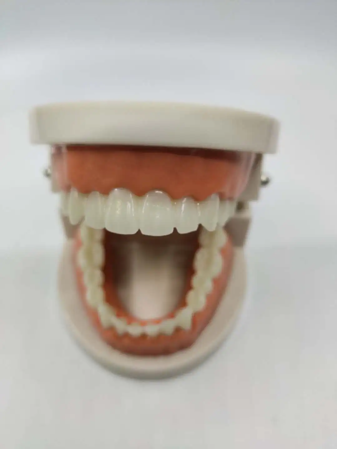 Прозрачная мягкая резинка для