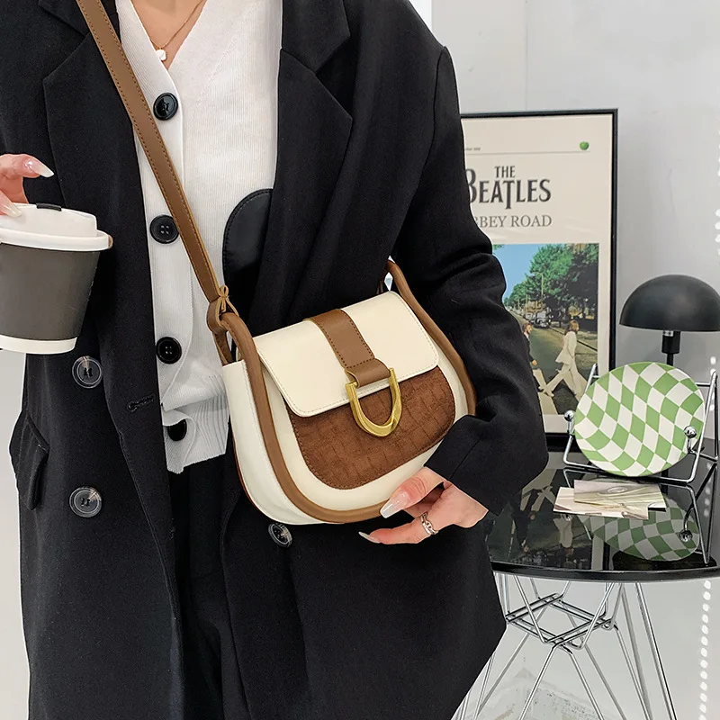 Bulk-buy High-Quality Silk Scarf Portable Horseshoe Buckle Small Bag Female  New Trendy One-Shoulder Messenger Small Square Bag price comparison