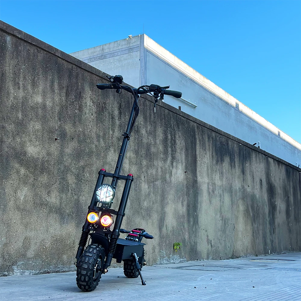 11 Inch Off Road Dual Motor 60v 21ah Long Range 5600w High Power Fast Electric Scooter 75kmh 9716