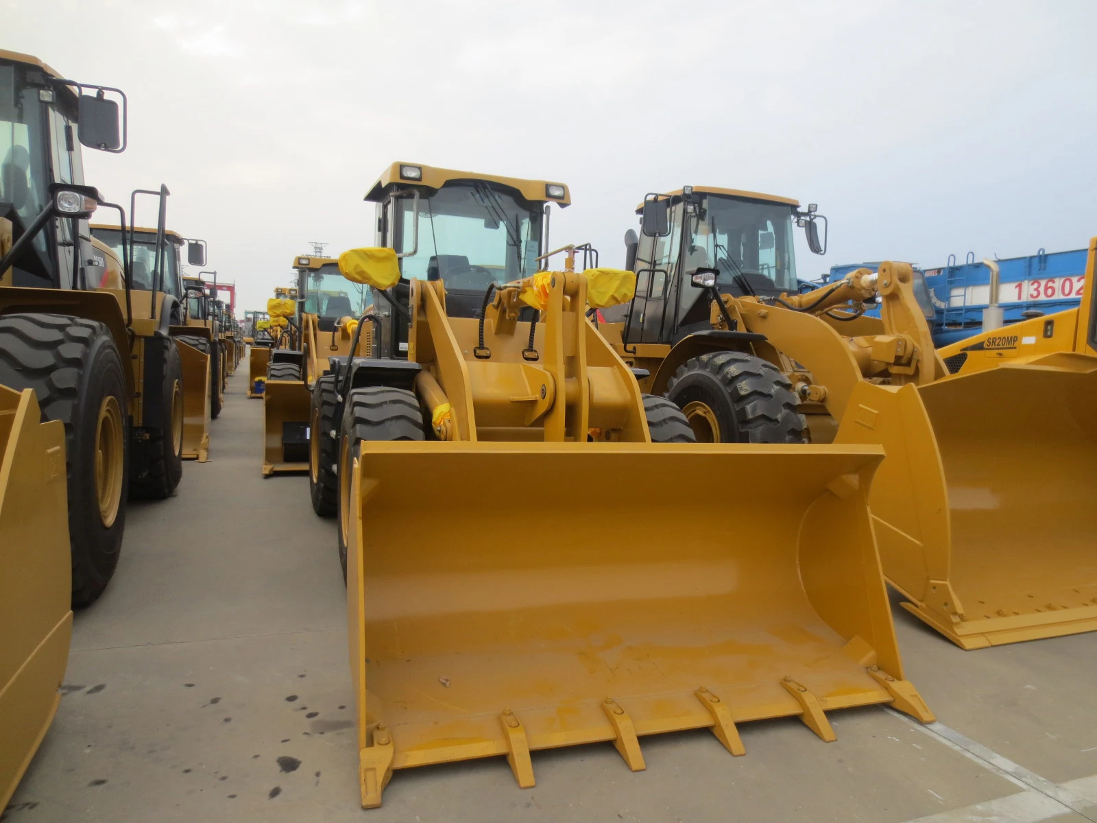 2 Ton Small Wheel Loader Lw200kv Articulated Front End Loader Hot Sale
