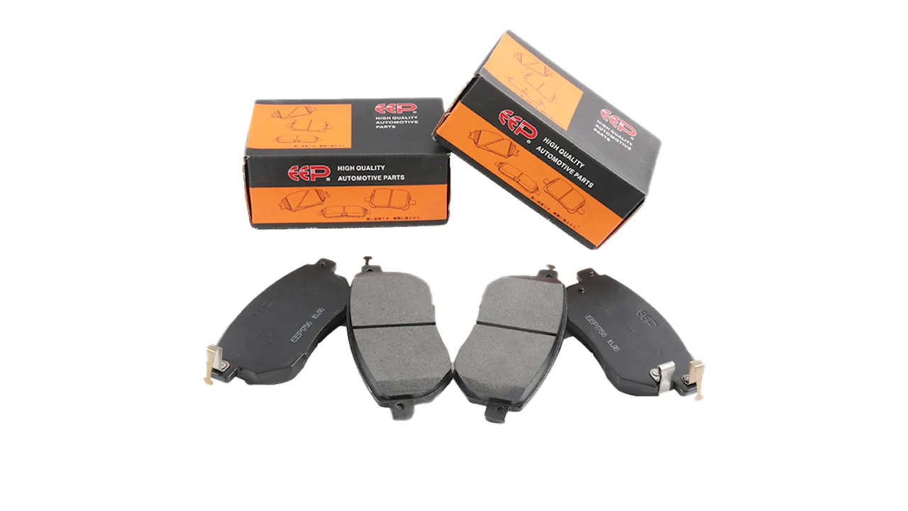 Oem Rear Ceramic Brake Pads For Car Nissan Tiida Livna Bluebird G11z