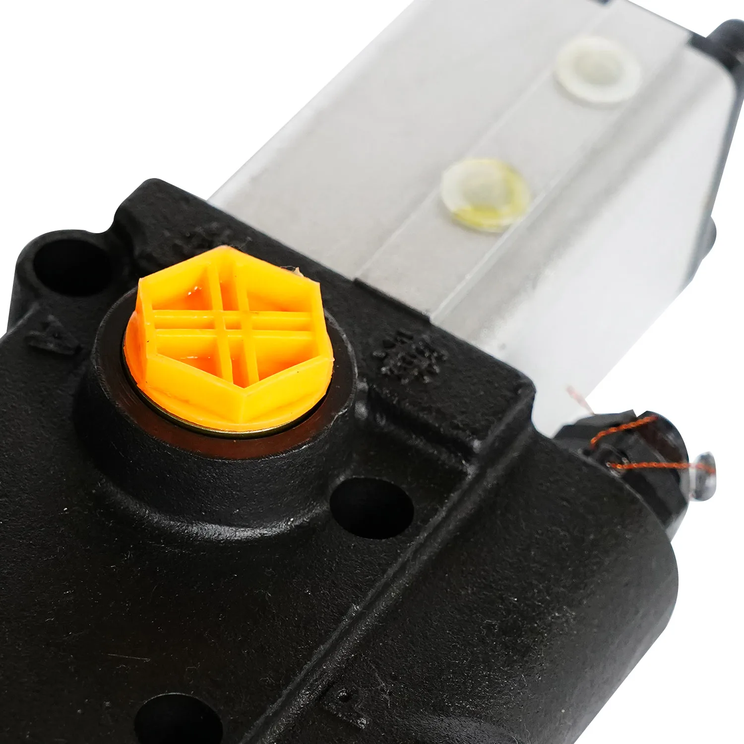 Mild Steel Monoblock Directional Control Valves For Dumpers - Buy ...