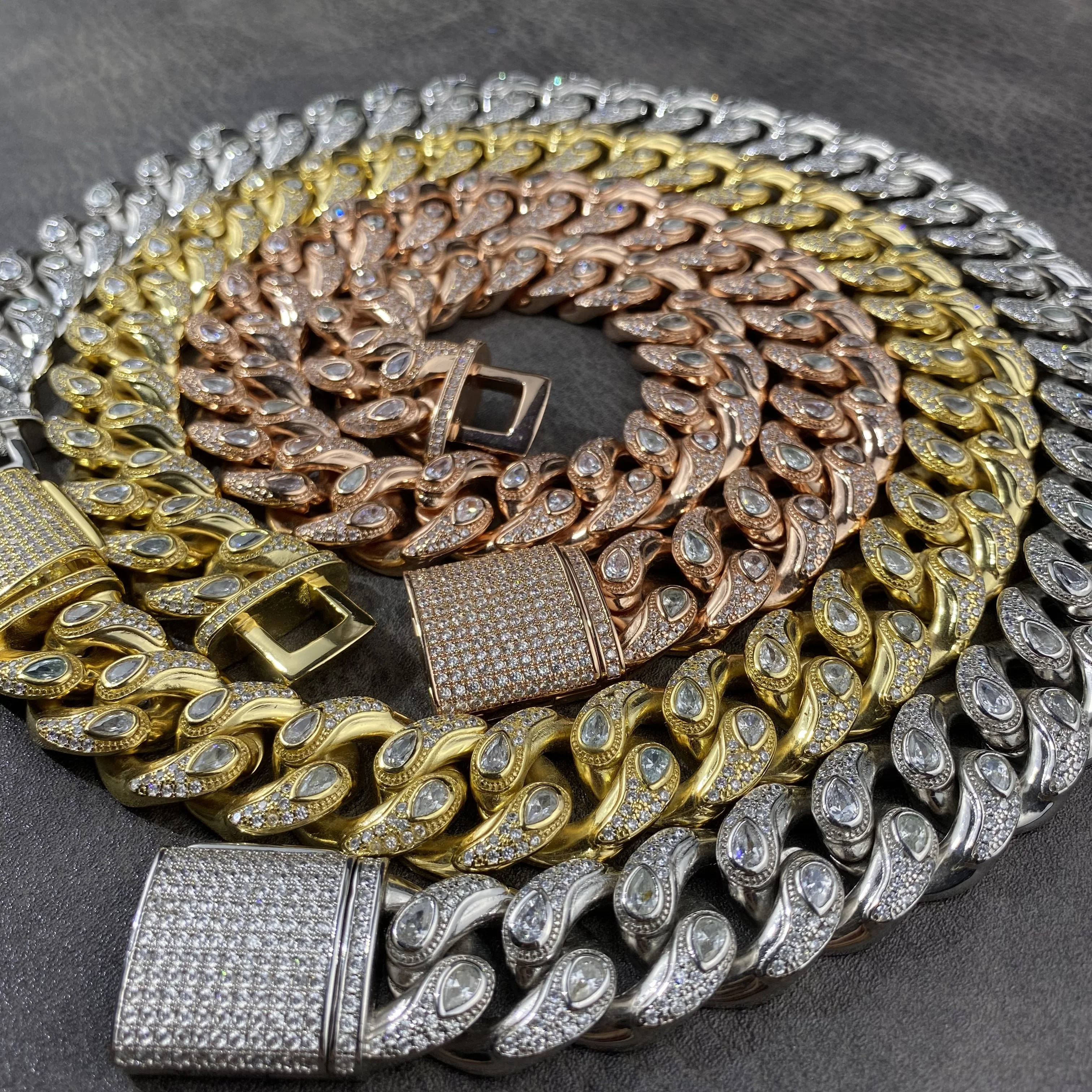 Glitter Iced Out Chain Necklace 【19mm】 18kgp Iced Out Prong Chain Necklace 【19mm】 | Glitter